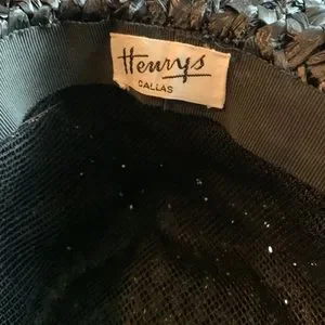 Henry display picture 3